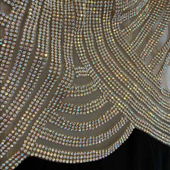 Black Prom/Formal Gown with Jewelled Top - Picture 5 of 6